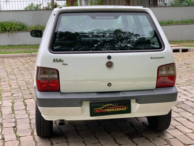 FIAT - UNO - 2013/2012 - Branca - R$ 24.900,00