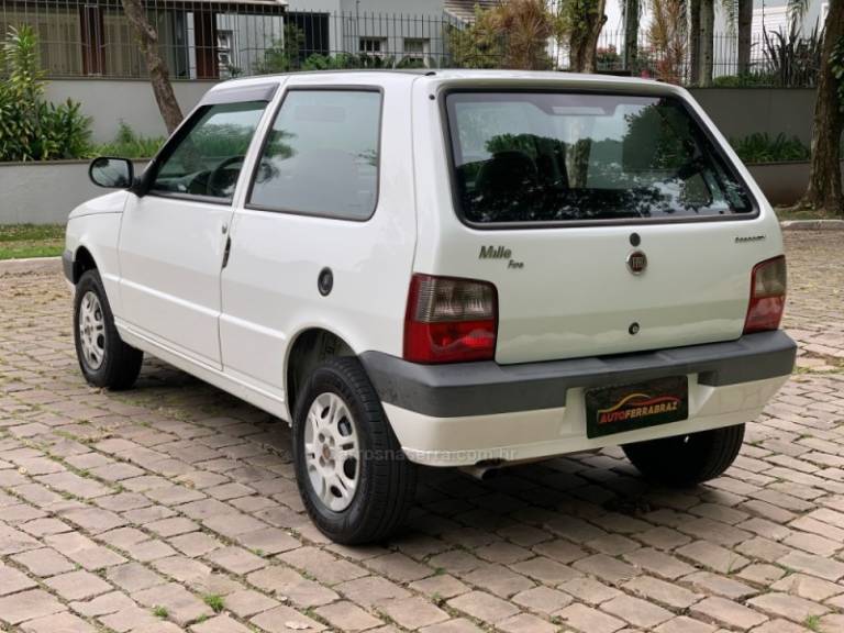 FIAT - UNO - 2013/2012 - Branca - R$ 24.900,00