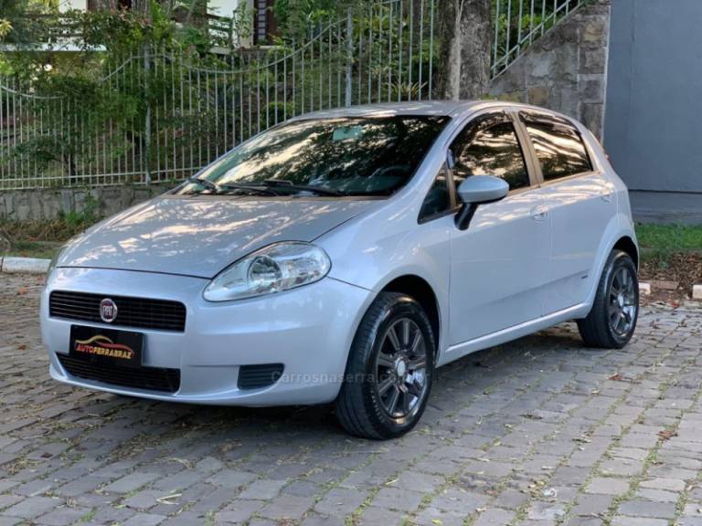 FIAT - PUNTO - 2011/2011 - Cinza - R$ 35.900,00