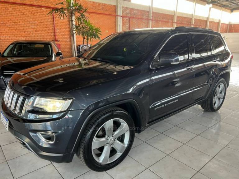 JEEP - GRAND CHEROKEE - 2014/2014 - Cinza - R$ 119.900,00