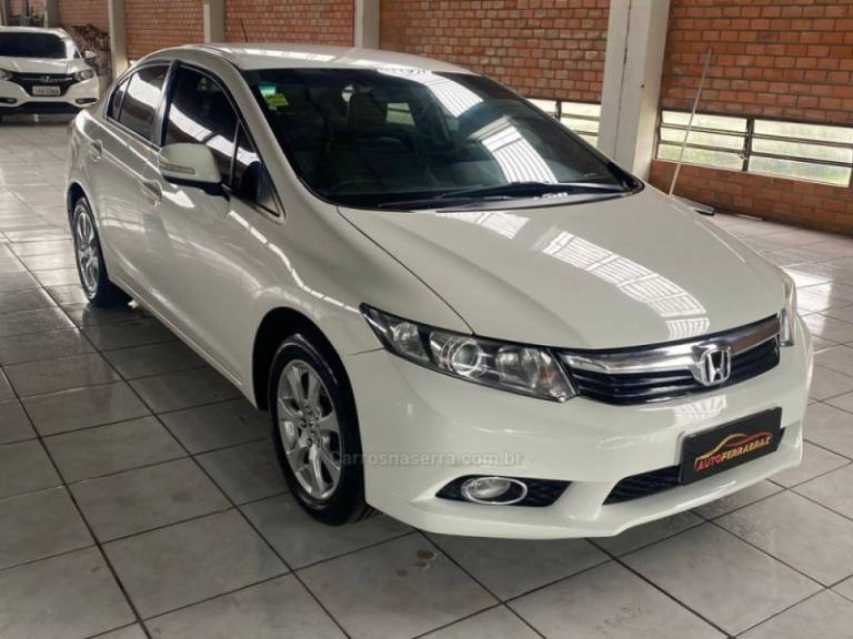 HONDA - CIVIC - 2013/2014 - Branca - R$ 69.900,00