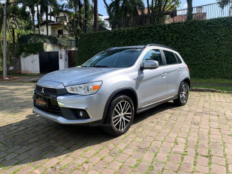 MITSUBISHI - ASX - 2017/2018 - Prata - R$ 95.900,00