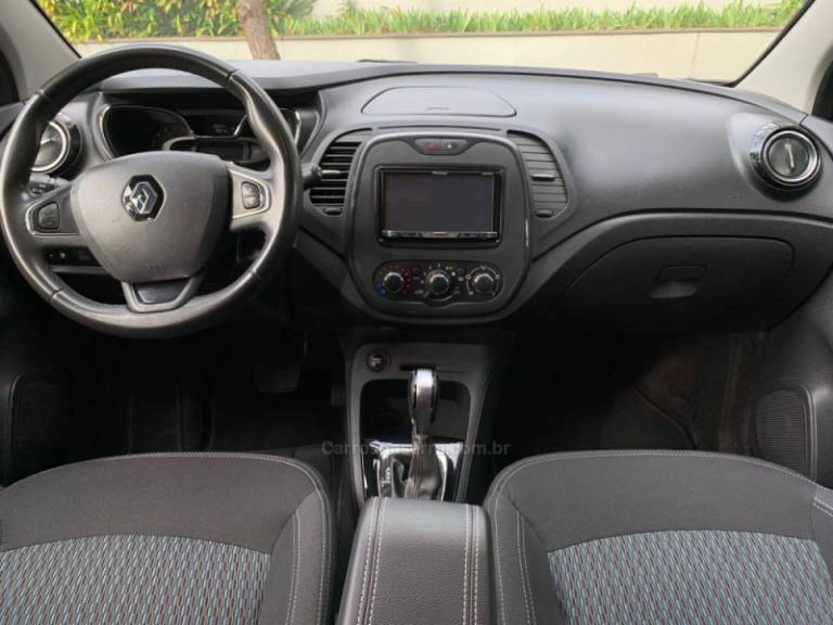 RENAULT - CAPTUR - 2017/2018 - Cinza - R$ 75.900,00