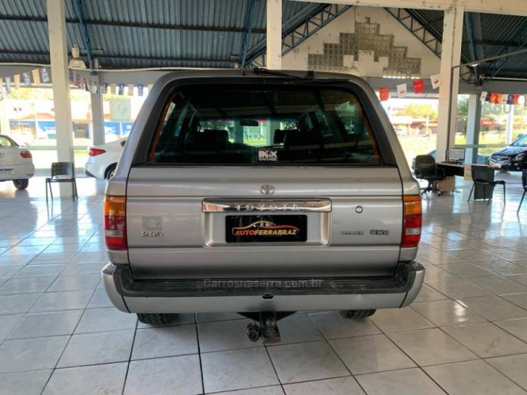 TOYOTA - HILUX SW4 - 1995/1995 - Prata - R$ 63.900,00